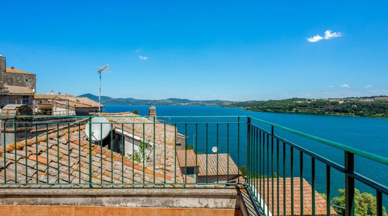 Attico Con Vista Lago - Miralago Anguillara Sabazia Exteriör bild